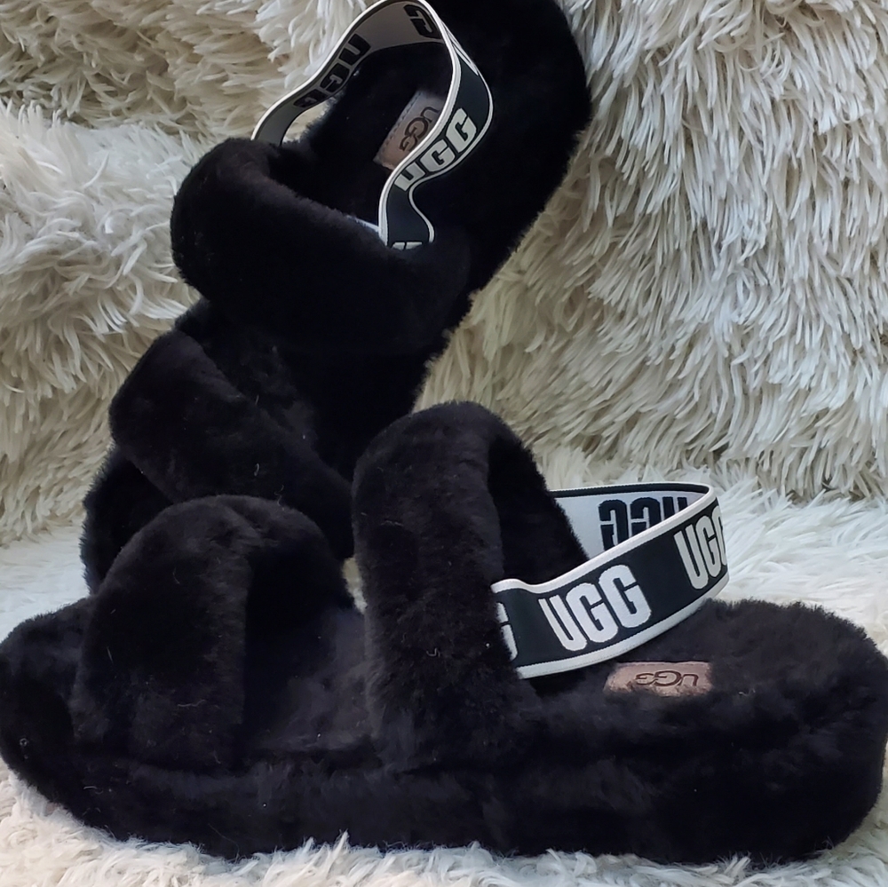 UGG sandals/slippers